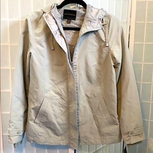 NEW - Weatherproof light gray jacket